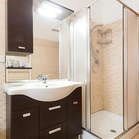 Apartamento Massarenti - Monolocale Ristrutturato