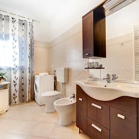 Massarenti - Monolocale Ristrutturato Apartamento Bolonha