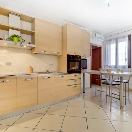 Apartment Massarenti - Monolocale Ristrutturato Bologna